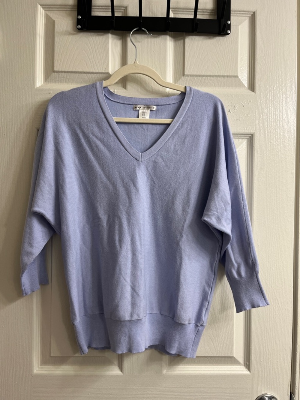 Max Studio Light Lavender V-Neck Women's Sweater